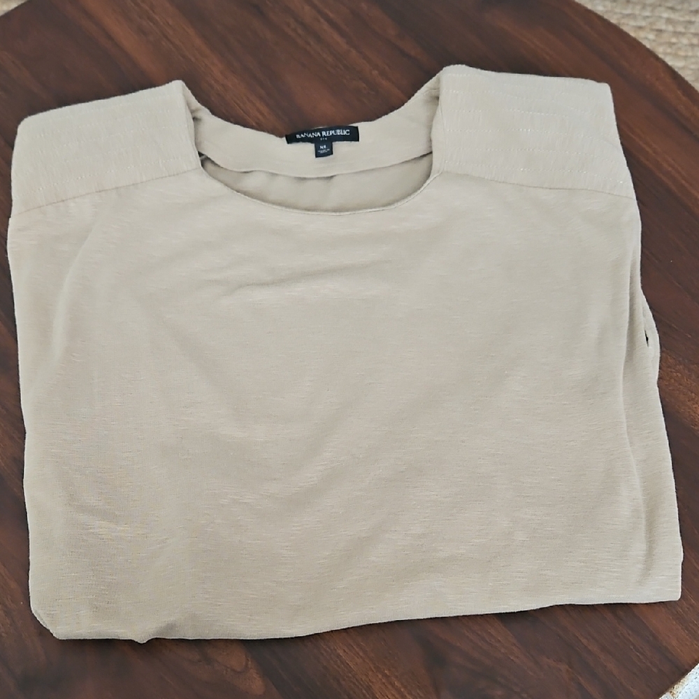 Banana Republic Tan Cream Long Sleeve T-Shirt